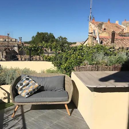 MAGNIFIQUE APPARTEMENT DE CHARME AVEC VUE SUR LE PALAIS DES PAPES À AVIGNON WiFI GRATUIT Extérieur photo